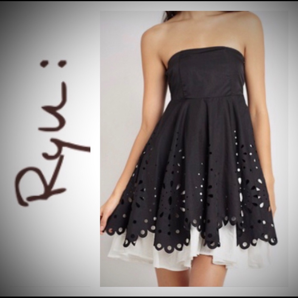 Final Sale Black And White New Stunning Strapless